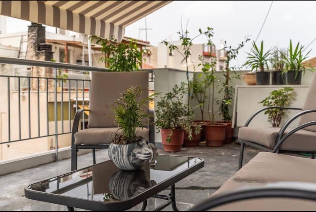 Artistic Apt In Vibrant Gazi With Large Terrace By Ghh Athen Eksteriør billede